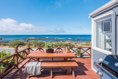 Photo of property in 154 Owhiro Bay Parade, Owhiro Bay, Wellington, 6023