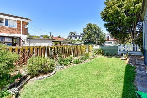 Photo of property in 2/33 Pah Road, Papatoetoe, Auckland, 2025