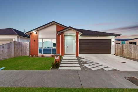 Photo of property in 18 Black Beech Crescent, Takanini, 2110