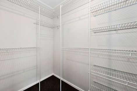 Photo of property in 2/13 Jones Crescent, Melville, Hamilton, 3206