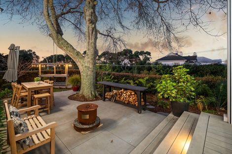 Photo of property in 1a Mozeley Avenue, Devonport, Auckland, 0624