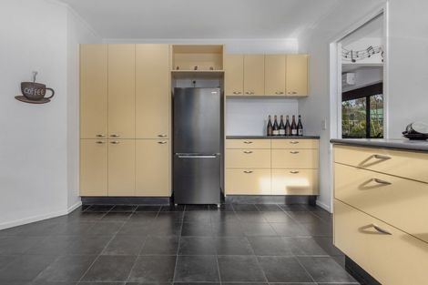 Photo of property in 11 Harry Shaw Way, Raumati South, Paraparaumu, 5032