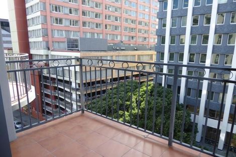 Photo of property in Atrium Towers, 6e/154 The Terrace, Wellington Central, Wellington, 6011