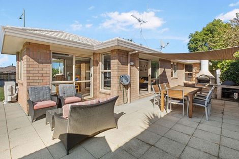 Photo of property in 2 Highbury Place, Nawton, Hamilton, 3200