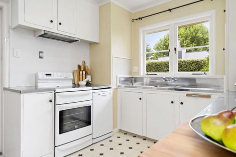 Photo of property in 141 Victoria Street, Cambridge, 3434