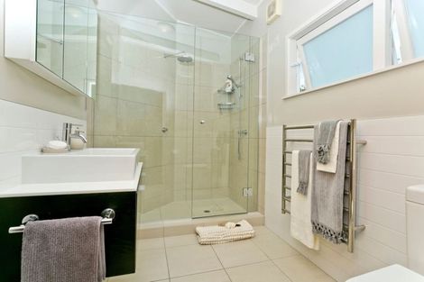 Photo of property in 8 Marywil Crescent, Hillcrest, Auckland, 0627