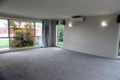 Photo of property in 8 Merrin Street Avonhead Christchurch City
