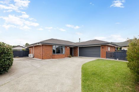 Photo of property in 6 Limousin Place, Grandview Heights, Hamilton, 3200