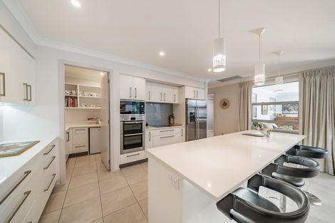 Photo of property in 6 Bateson Way, Heretaunga, Upper Hutt, 5018