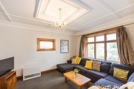 Photo of property in 15 Kingswood Street, Takaro, Palmerston North, 4412