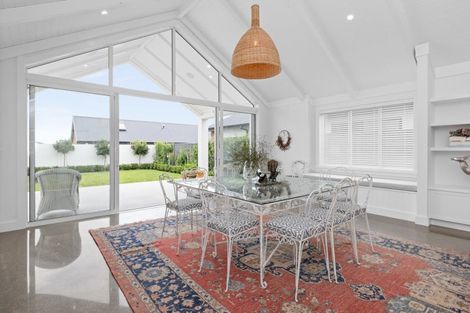 Photo of property in 25 Grooby Place, Havelock North, 4130