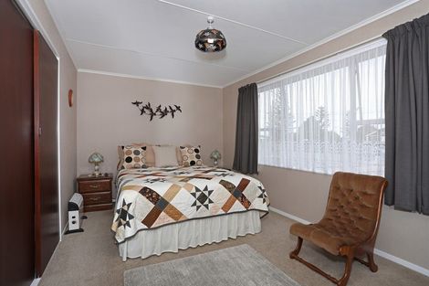 Photo of property in 18 Russell Street, Feilding, 4702