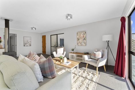 Photo of property in 8 Brandon Street, Otaki, 5512