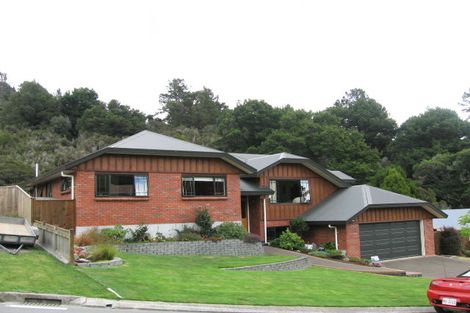 Photo of property in 6 Sylvan Way, Silverstream, Upper Hutt, 5019