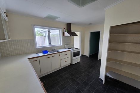 Photo of property in 21 Olivia Crescent, Tawa, Wellington, 5028