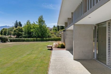 Photo of property in 311 Beacon Point Road, Wanaka, 9305