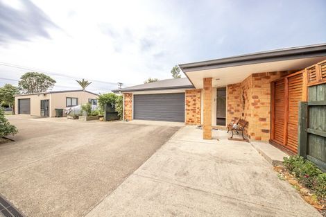 Photo of property in 42 Peel Street, Westport, 7825