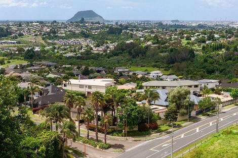 Photo of property in 2 La Cumbre Close, Bethlehem, Tauranga, 3110