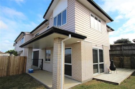 Photo of property in 51 Senator Drive, Manurewa, Auckland, 2105
