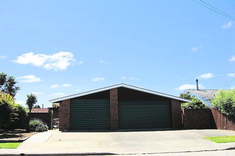 Photo of property in 10 Ombersley Terrace, Opawa, Christchurch, 8023