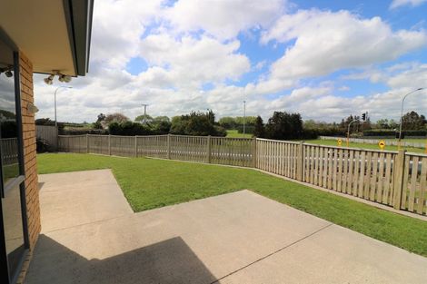 Photo of property in 14 Farleigh Close, Huntington, Hamilton, 3210