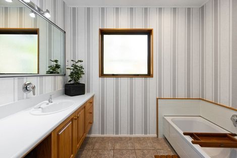 Photo of property in 6 Nilgiri Road, Poraiti, Napier, 4182