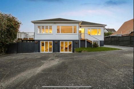 Photo of property in 2/5 Elderwood Lane, Belmont, Auckland, 0622