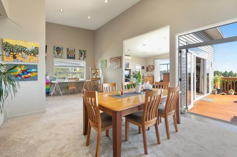 Photo of property in 19 Estuary View Road, Welcome Bay, Tauranga, 3112
