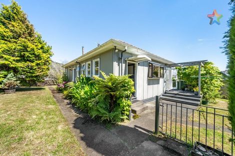 Photo of property in 1 Cleland Crescent, Naenae, Lower Hutt, 5011