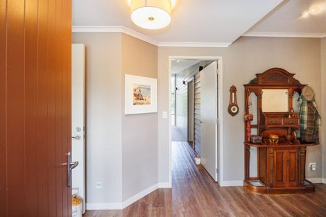 Photo of property in 291 Napier Road, Kelvin Grove, Palmerston North, 4470