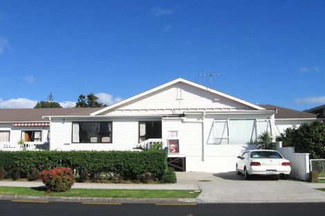 Photo of property in 35 Omagh Avenue, Papatoetoe, Auckland, 2025