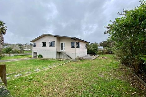 Photo of property in 2 Atlantis Place, Totara Vale, Auckland, 0629