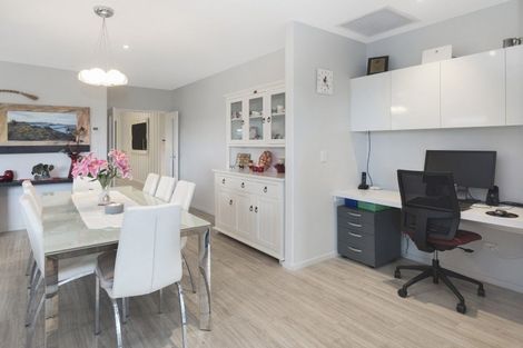 Photo of property in 39 Te Whenu Crescent, Marshland, Christchurch, 8083