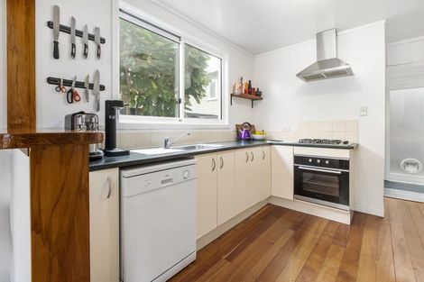 Photo of property in 96 Lyall Parade, Lyall Bay, Wellington, 6022