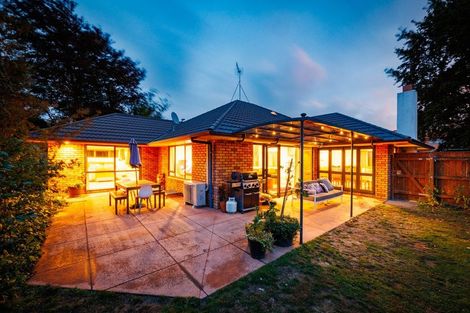 Photo of property in 5 Pastoral Lane, Hokowhitu, Palmerston North, 4410