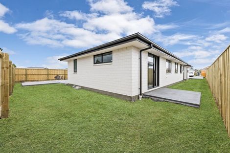 Photo of property in 164 Shillingford Boulevard, Rolleston, 7615