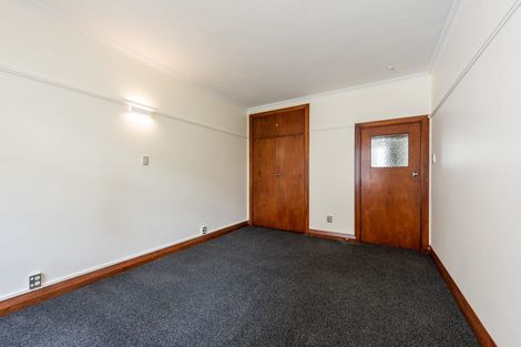 Photo of property in Ionian Flats, 123-125 Brougham Street, Mount Victoria, Wellington, 6011