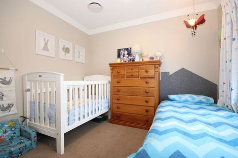 Photo of property in 15 Court Of Ascot, Seaward Bush, Invercargill, 9812