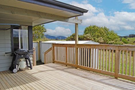 Photo of property in 17 Ranganui Road, Kaiwaka, 0573