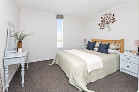 Photo of property in 11 Roa Road, Fendalton, Christchurch, 8041