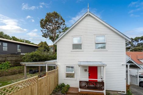 Photo of property in 1/7c Fernwood Grove, Bayview, Auckland, 0629
