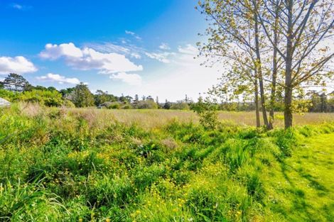 Photo of property in 108 Station Road, Kumeu, 0891