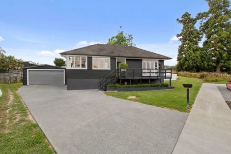 Photo of property in 11 Te Roera Place, Riverhead, 0820