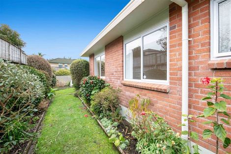 Photo of property in 21 Ruby Place, Orewa, 0931