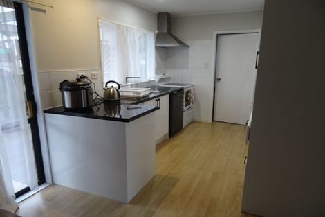 Photo of property in 19 Faram Place, Massey, Auckland, 0614