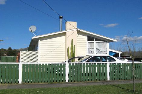 Photo of property in 21 Crowther Street, Shannon, 4821