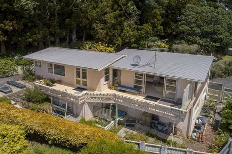 Photo of property in 236 Whangaparaoa Road, Red Beach, 0932