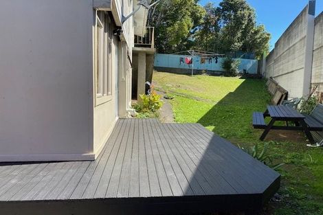 Photo of property in 16 Milich Terrace, Te Atatu South, Auckland, 0610