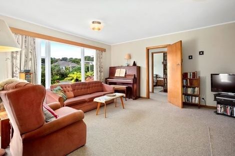 Photo of property in 14 Huia Street, Tawa, Wellington, 5028