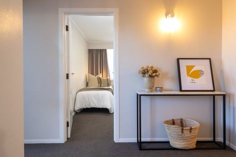 Photo of property in 23 Kent Terrace, Taradale, Napier, 4112